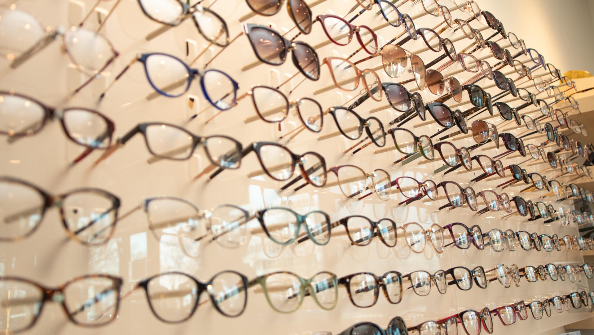 Women glasses display at Eyedeal Family Eye Care